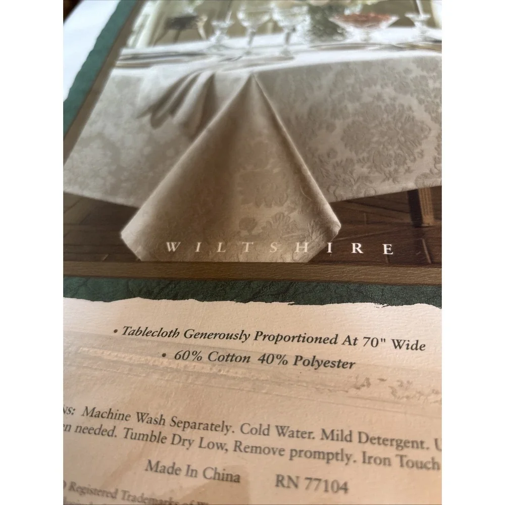 Waterford‎ Oblong Tablecloth Wiltshire Style 70